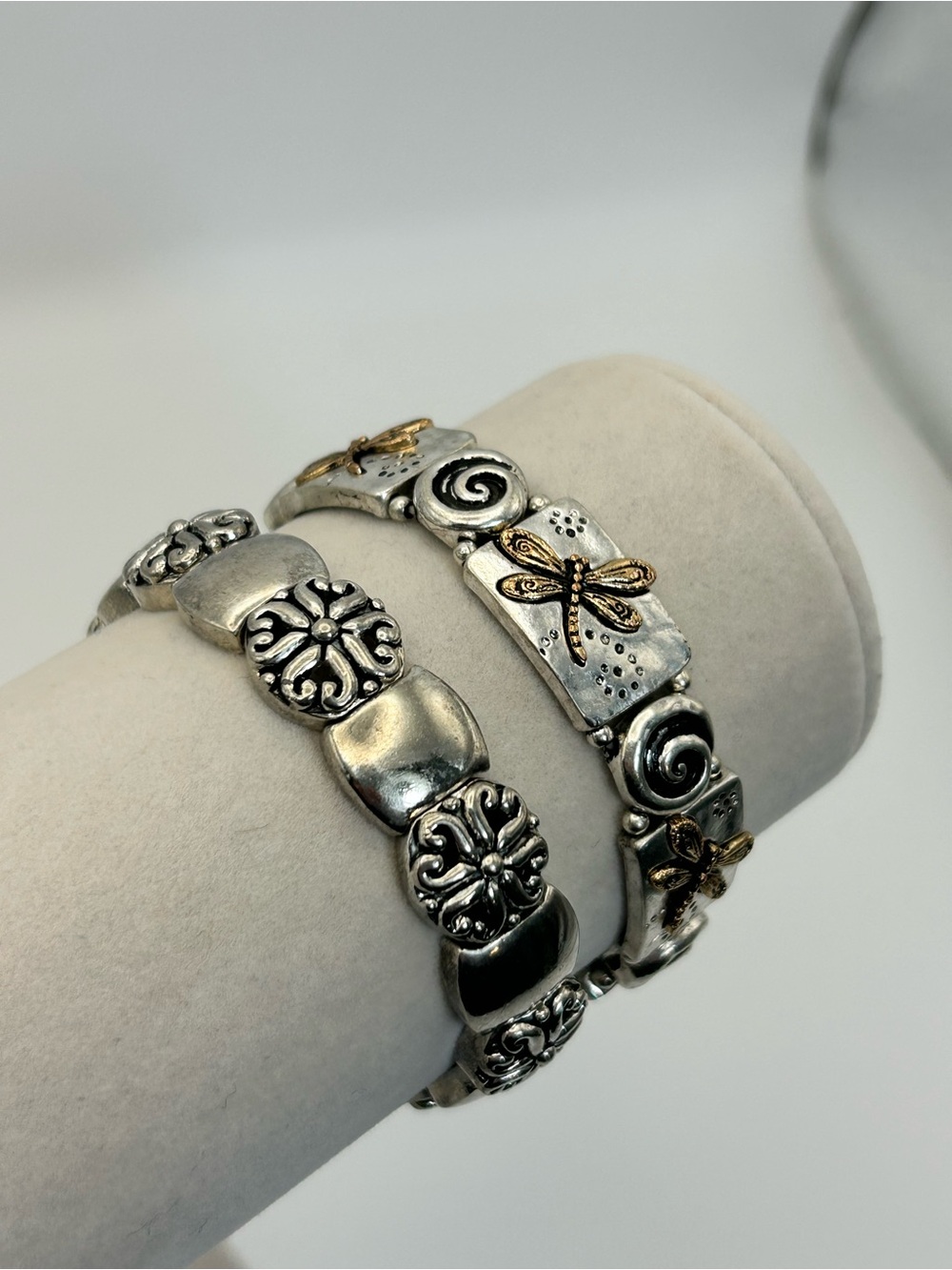 Silver & Gold-Tone Dragonfly Floral Stretch Bracelet Pair of 2 Vintage - Picture 2 of 13